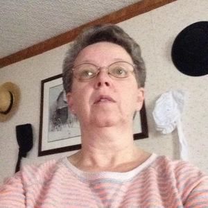 Meet your Posher, Debra